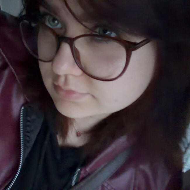 Babysitter in Ostend: Nicole
