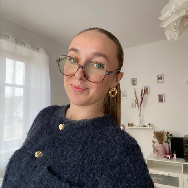 Babysitter in Hurtigheim: Lola