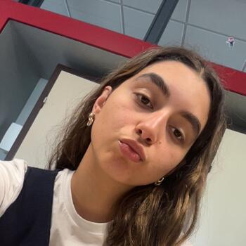 Babysitter in Folschviller: Alyssa