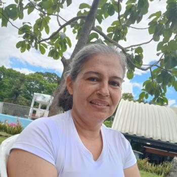 Niñera en Floridablanca: Omaira