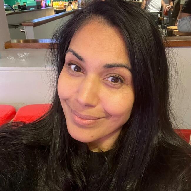 Babysitter in London: Sadia