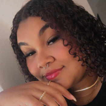 Babysitter Criciúma: Marilia