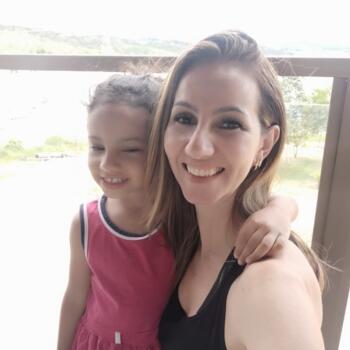 Babysitter em Santa Maria da Feira: Brena