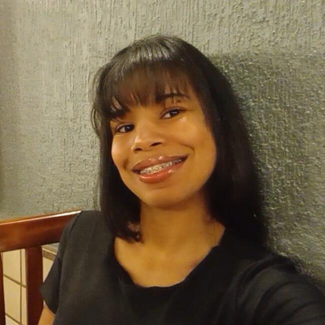 Babysitter in Ribeirão das Neves: Shawana