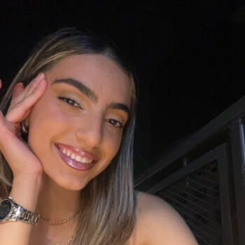 Babysitter Káto Lakatámeia: Νικολίνα Καύκαρου