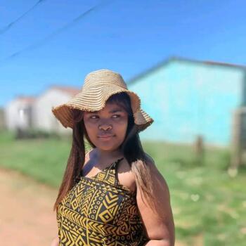 Babysitter Jeffreys Bay: Yamkela