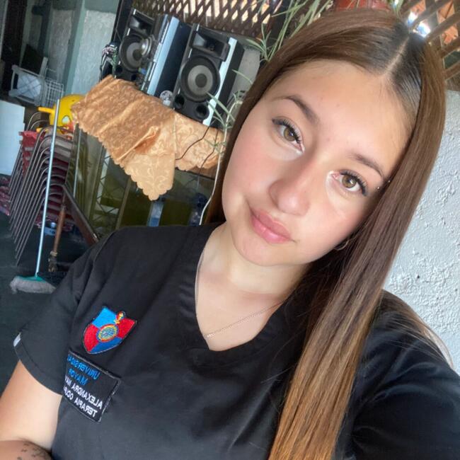 Babysitter in Santiago: ALEXANDRA PASCAL