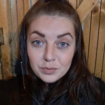 Babysitter in Bewdley: Paige barras