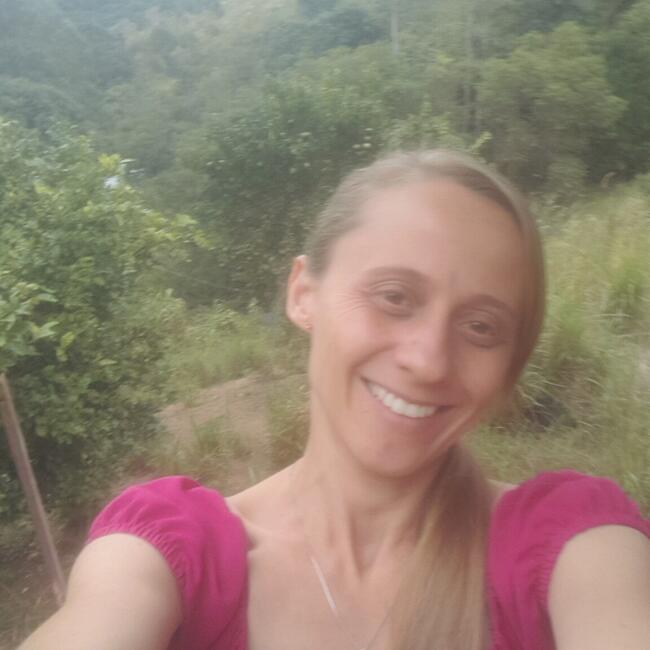 Emprego de babá em Ribeirão Branco: Graziele