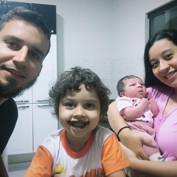 Emprego de babá em Tucuruí: emprego de babá Jessica