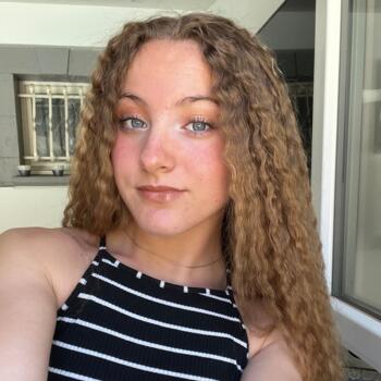 Babysitter Mas-Blanc-des-Alpilles: Sherley