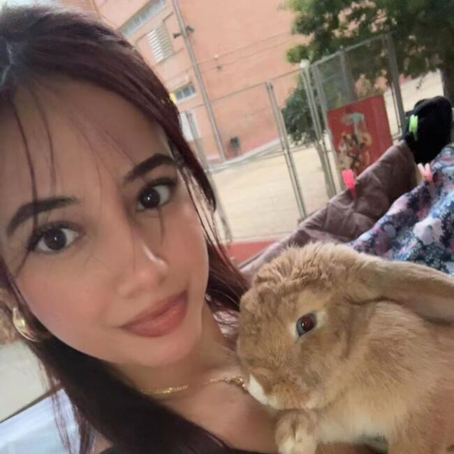 Babysitter in Badalona: Prakriti