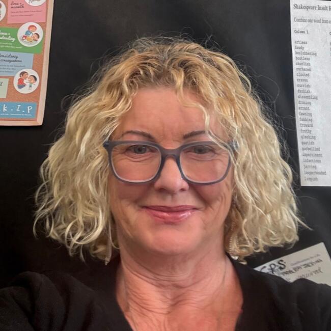 Babysitter in Motueka: Ella