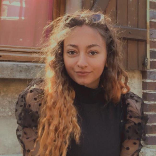 Babysitter in Troyes: Alexandra