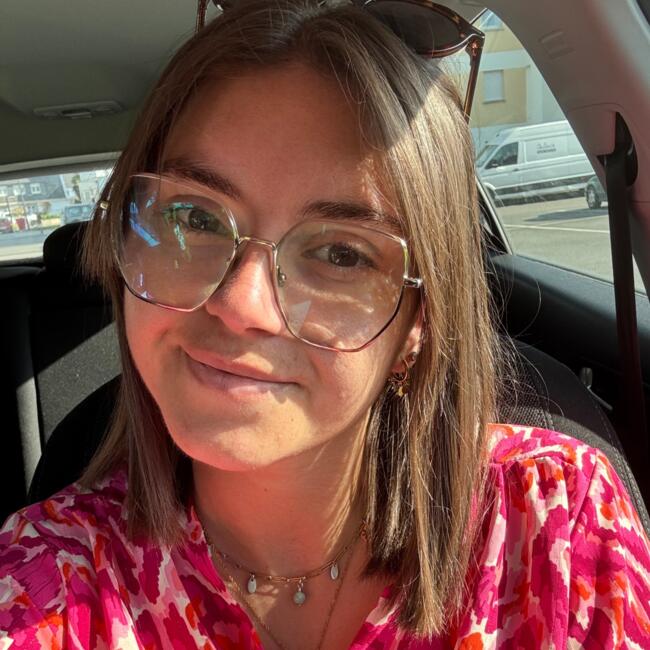 Babysitter in Languidic: Camille