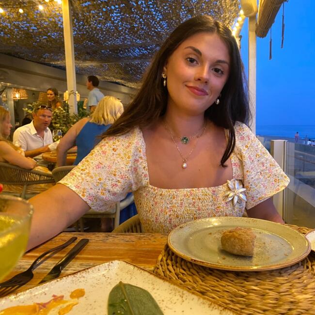 Babysitter in Richmond: Georgia