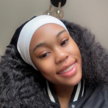 Babysitter in Torun: Claire