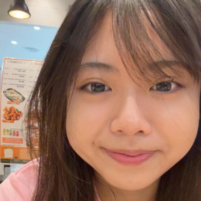 Babysitter in Singapore Island: Valerie
