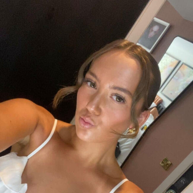 Babysitter in Castletroy: Leah