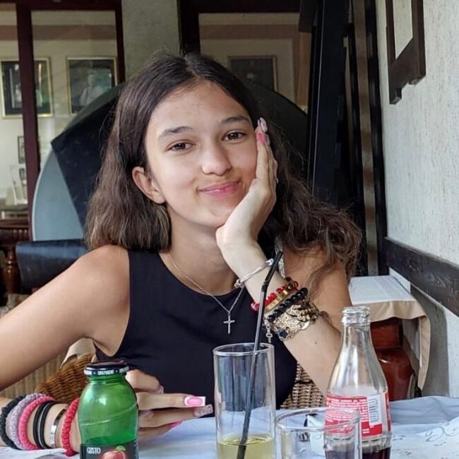 Babysitter in Zurich: Cristina
