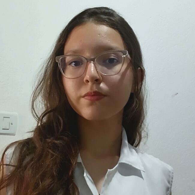 Babysitter in Redenção: Laura Marcela