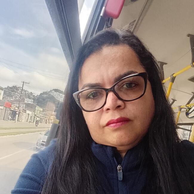 Babysitter in Guarujá: Sandra