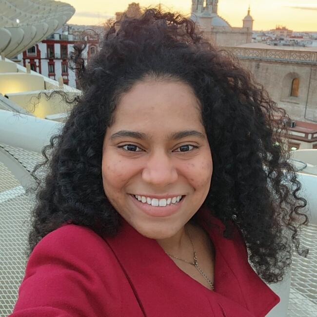 Babysitter in Seville: Carla Yulisan