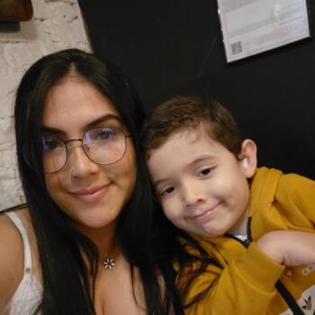 Babysitting job in São Vicente: babysitting job Karen Cardona