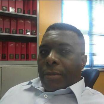 Babysitting job in Piarco: babysitting job Grayson