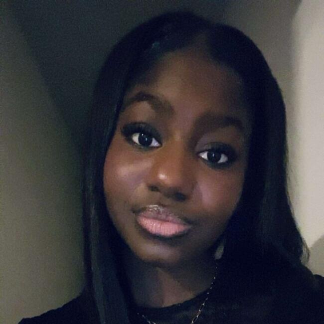 Babysitter in Tarbes: Kelyane