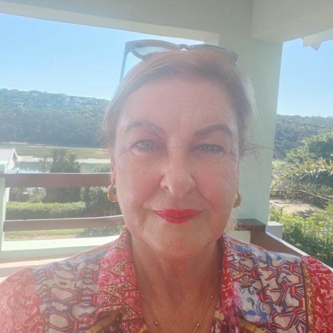 Babysitter in Cape St Francis: Carol