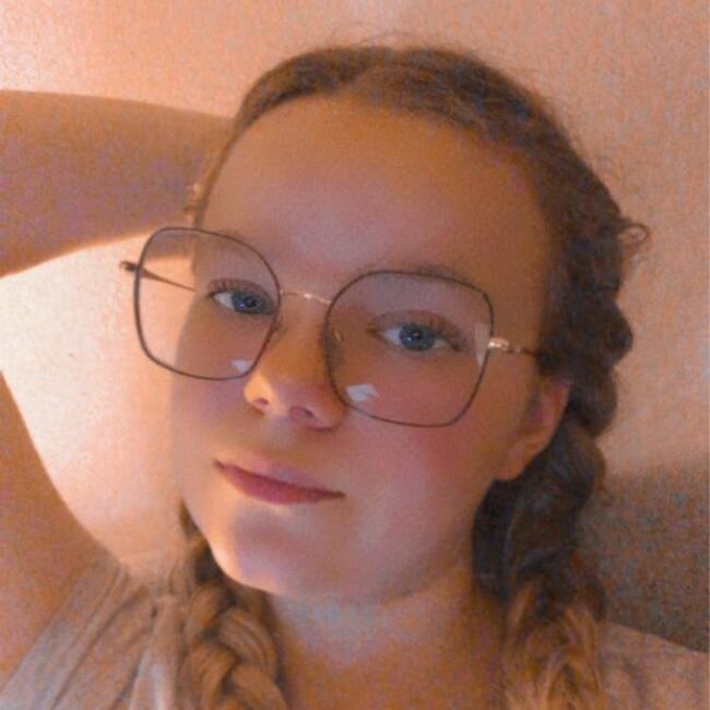 Babysitter in Élancourt: EMMA