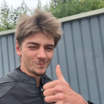 Baby-sitter Nernier: Antoine