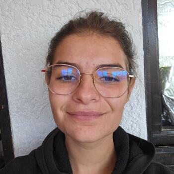 Babysitter in Thuir: Shyrel