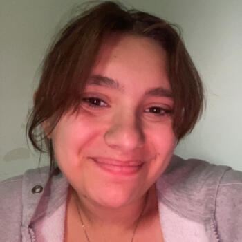 Babysitter in Tourcoing: Cascendra