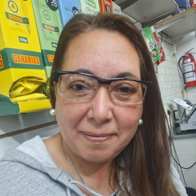 Babysitter in Montevideo: Leticia