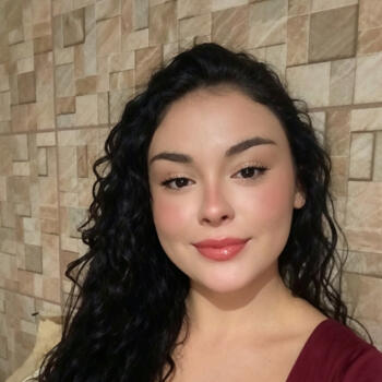 Babá em Matinhos: Débora