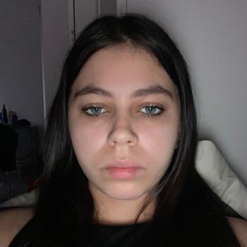 Babysitter in La Ciotat: Alicia