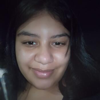 Babysitter in Maracay: Andrea