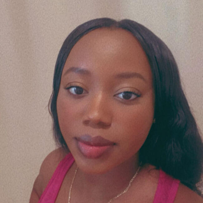 Babysitter in Brooklyn: Nandyie