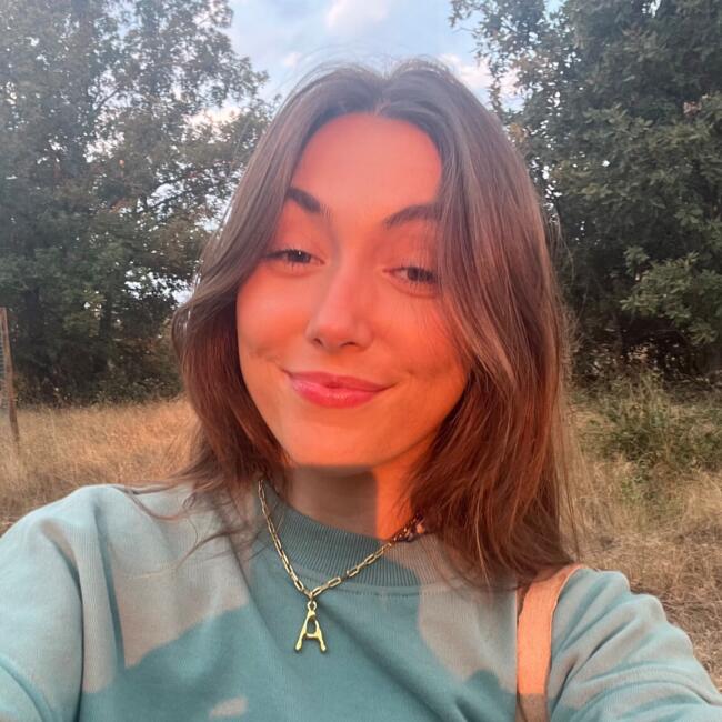 Babysitter in Aldaia: Ariana