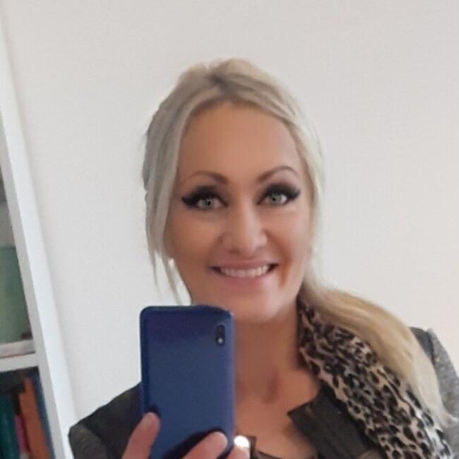 Teta u Sarajevo: DINA