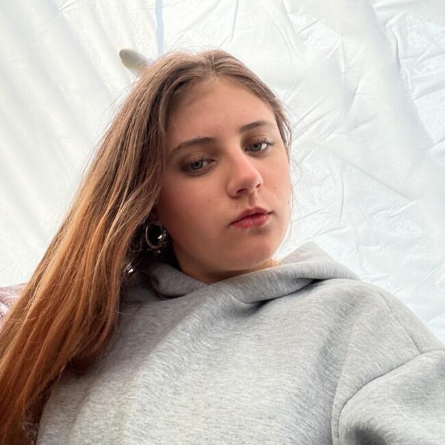 Babysitter in Burscheid: Nina
