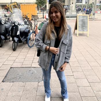 Oppas in Berkel en Rodenrijs: Julia