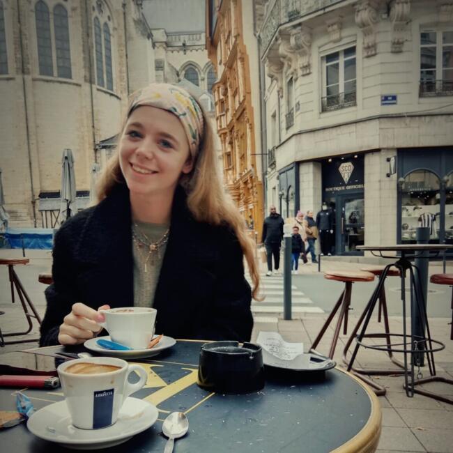Babysitter in Angers: Blandine