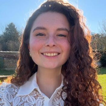 Babysitter in Grez-Doiceau: Laura