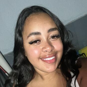 Babysitter in Alvorada (Rio Grande do Sul): Brenda yasmin