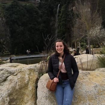 Babysitter in Chaillé-sous-les-Ormeaux: Lea