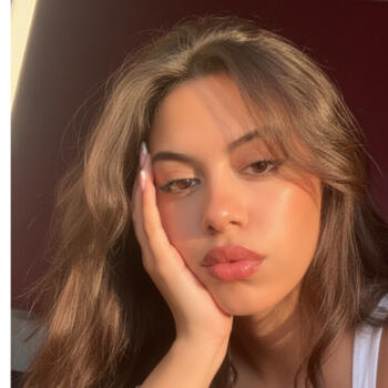 جليسة أطفال في رباط: Dounia