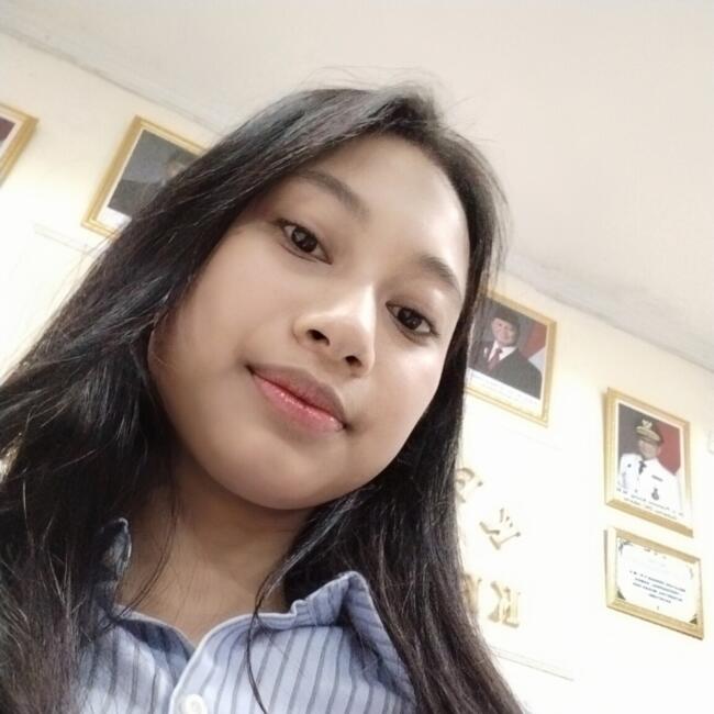 Babysitter in Jakarta: Aulia